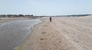 صورة الجفاف في نهر أم الربيع بالمغبر بسبب التغير المناخي