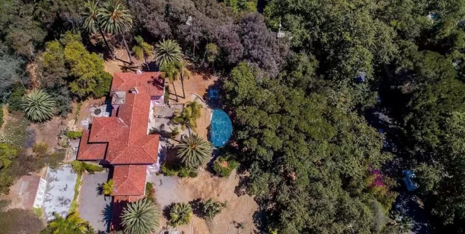 الأخ غير الشقيق لأسامة بن لادن يعرض منزله للبيع..كم ثمنه؟