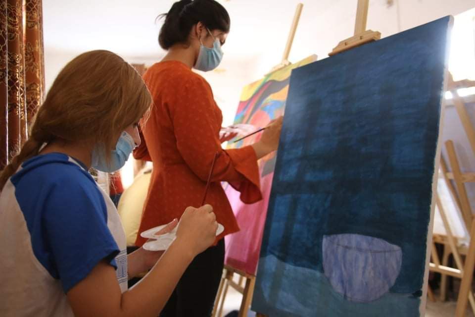 20 من هواة الرسم في سنجار يتلقون تعزيزًا لمواهبهم