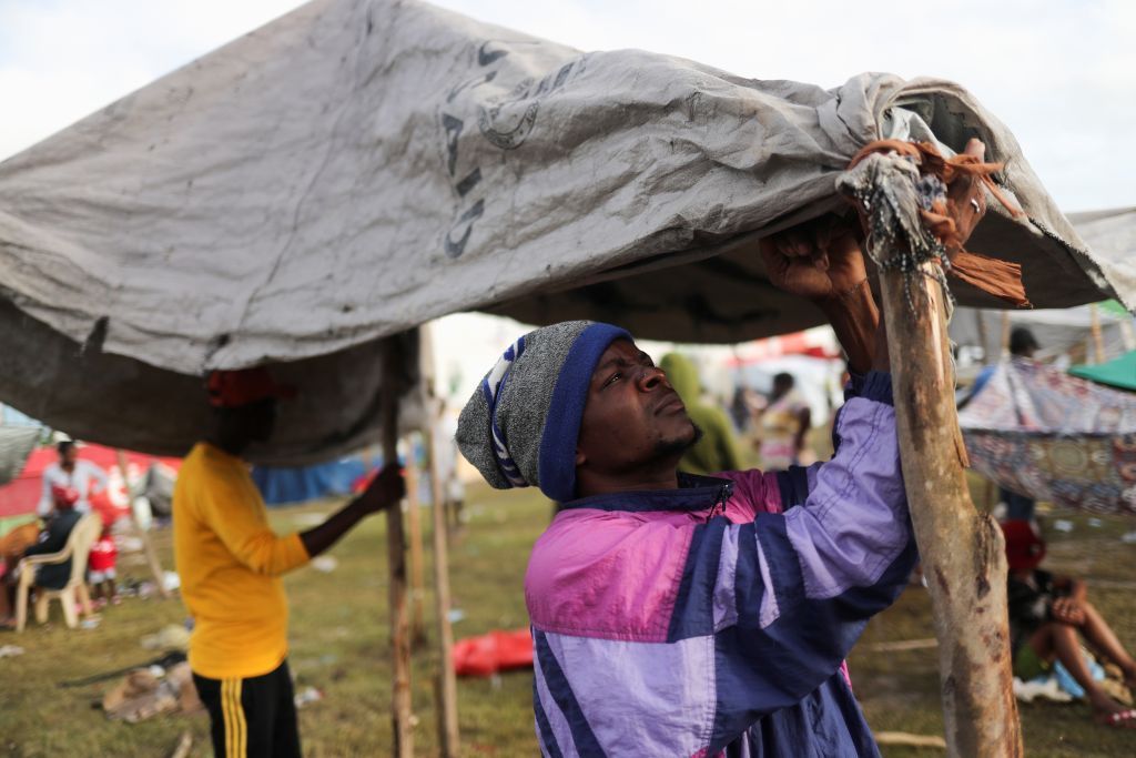 ارتفاع حصيلة ضحايا زلزال هايتي والناجون يطالبون بالمساعدة 4 ارتفاع حصيلة ضحايا زلزال هايتي والناجون يطالبون بالمساعدة