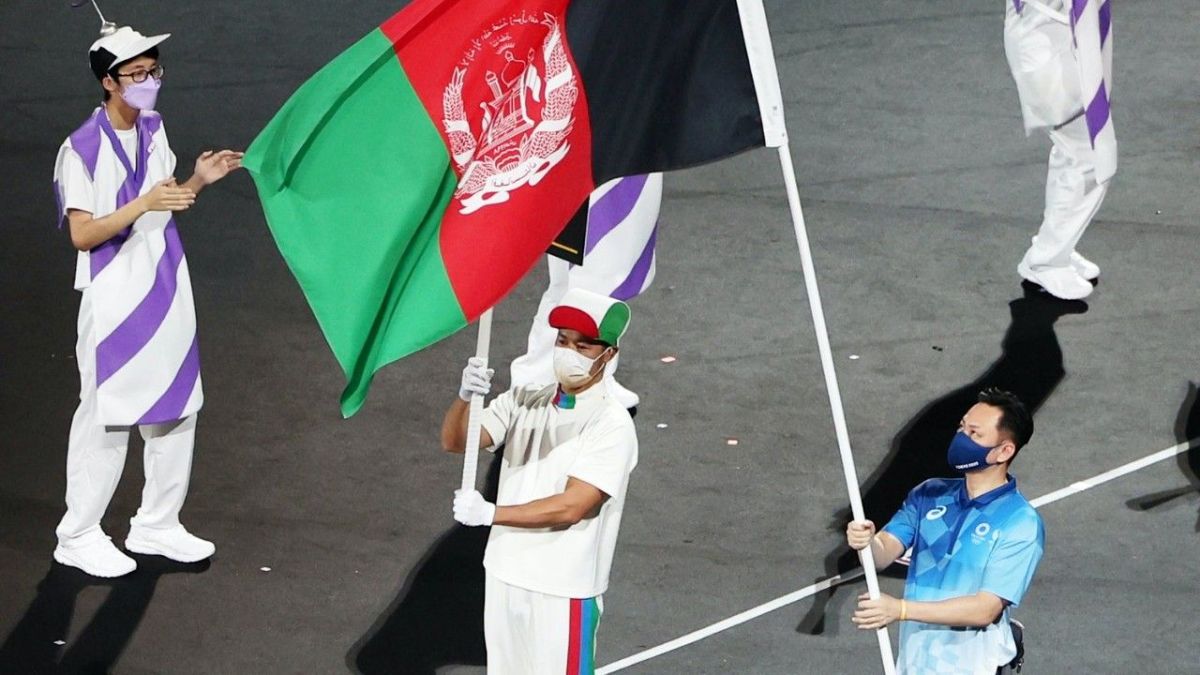 بالصور - تضامنا مع لاعبيها.. رفع علم أفغانستان في افتتاح بارالمبياد طوكيو
