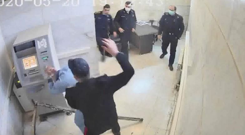 الانتهاك واضح في سجن إيفين.. رئيس البرلمان: يجب معاقبة المخالفين