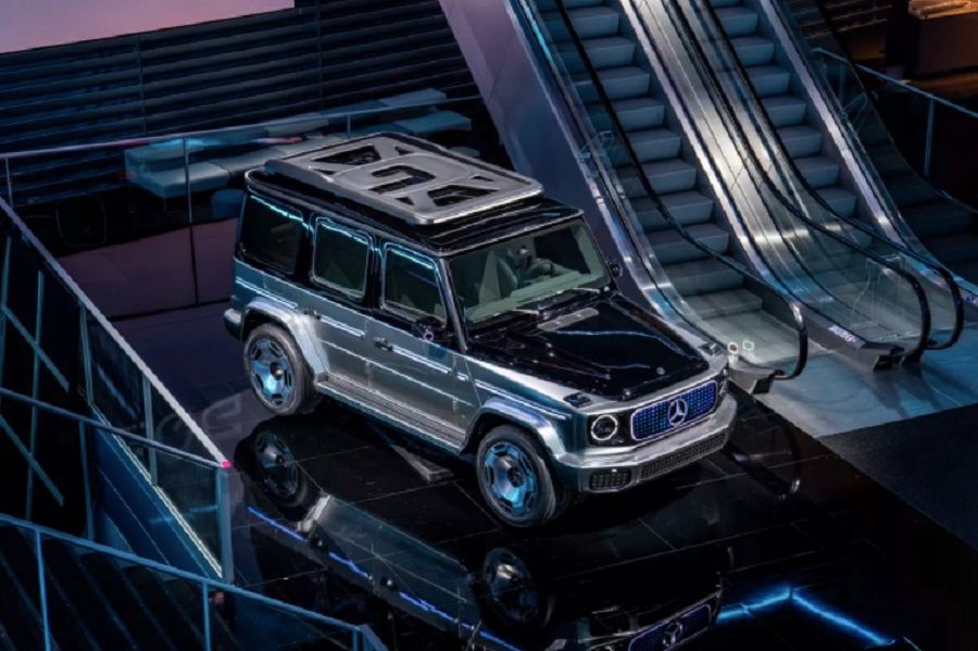 الجميلة والوحش والبطة القبيحة.. مرسيدس تفجر قنبلة في عالم السيارات