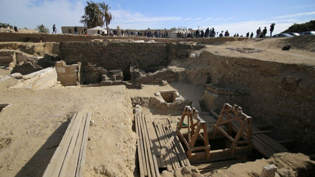 إعادة افتتاح المقبرة الجنوبية للملك زوسر بمصر