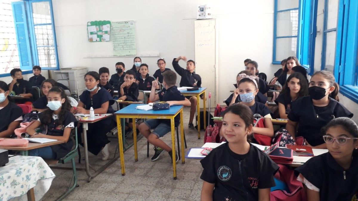 فصل دارسي في مدرسة الجمهورية في الحمامات بتونس