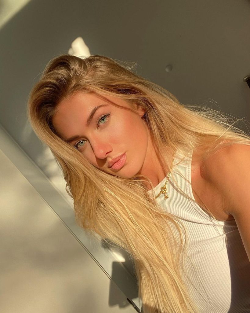 أليكا شميدت.. تعرّفوا على أجمل رياضية بالعالم 2 أليكا شميدت