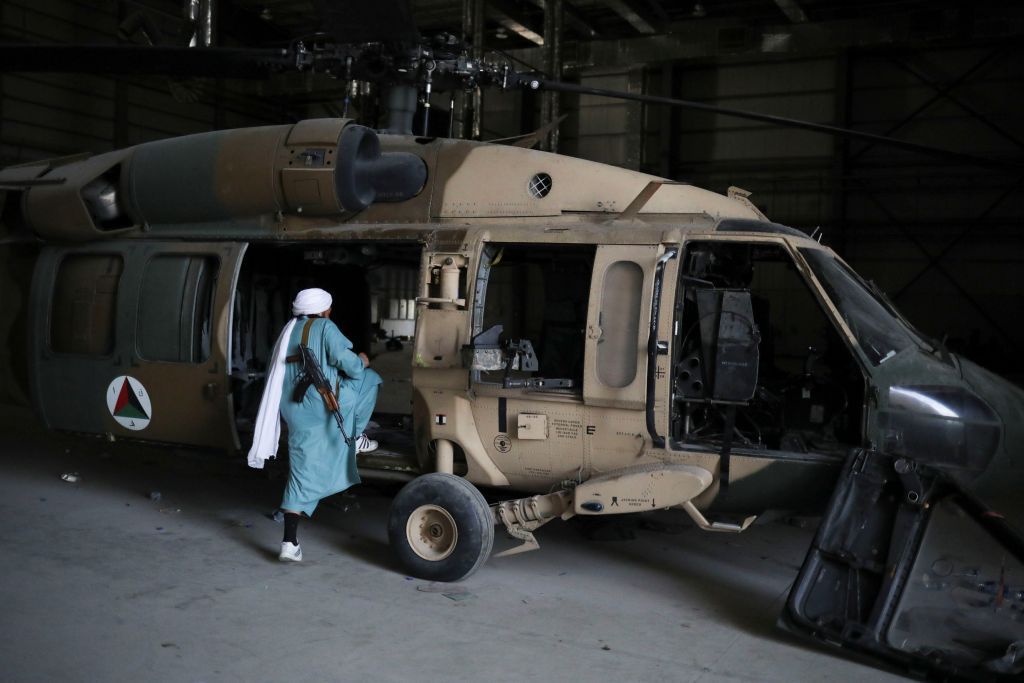 رسالة من أحمد مسعود عبر أخبار الآن.. أين يتواجد وكيف ستواجه المقاومة طالبان؟