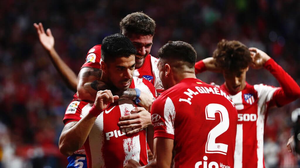 سواريز يوجه رسالة إلى كومان ويضاعف من غضب جماهير برشلونة