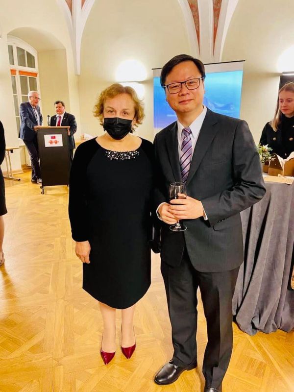 مسؤولة ليتوانية رفيعة المستوى ترفع سقف التحدي مع الصين إلى أعلى مستوياته