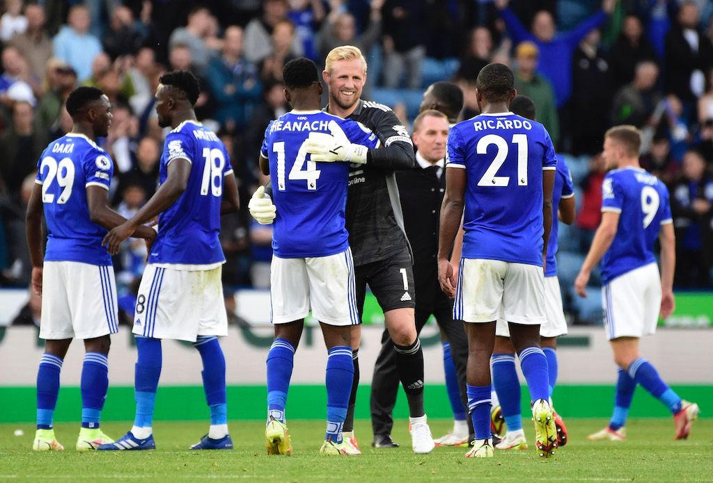 مانشستر يونايتد يسقط برباعية أمام ليستر.. ومستقبل سولشاير على المحك 1 مانشستر يونايتد يسقط برباعية أمام ليستر.. ومستقبل سولشاير على المحك