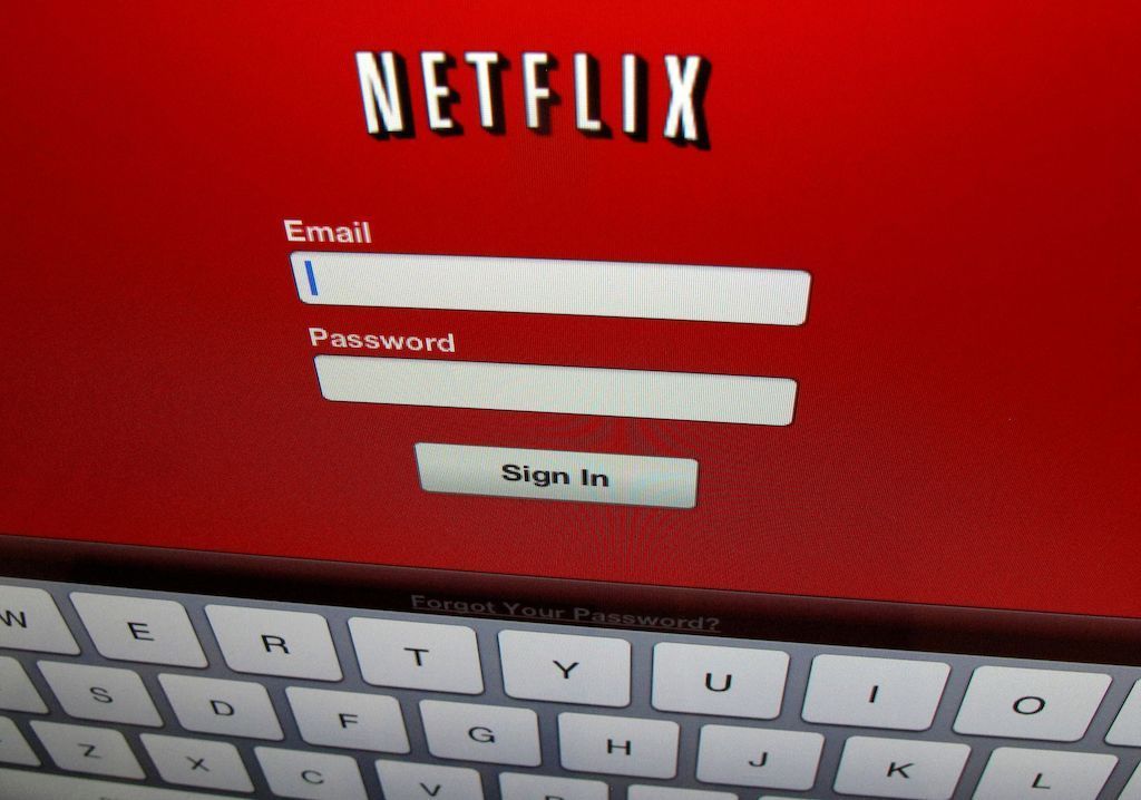 تقرير يكشف.. كيف تساهم مشاهدة نتفليكس في تدمير كوكب الأرض؟ 3 تقرير يكشف.. كيف تساهم مشاهدة نتفليكس في تدمير كوكب الأرض؟