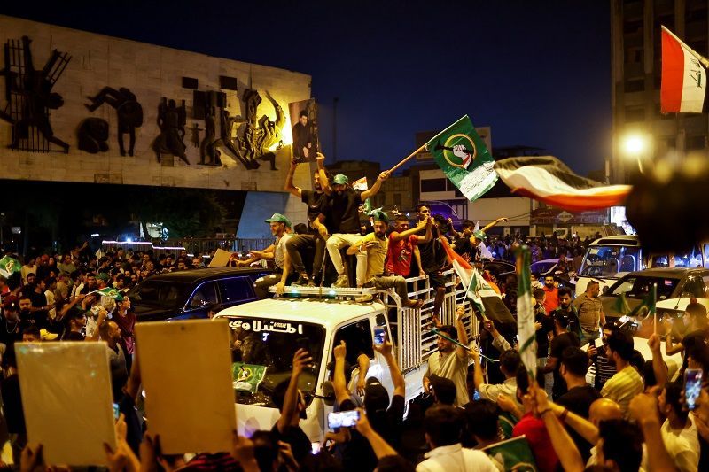 العراق.. مقتل شخص وإصابة أكثر من مئة في احتجاجات بغداد 4 العراق.. مقتل شخص وإصابة أكثر من مئة في احتجاجات بغداد