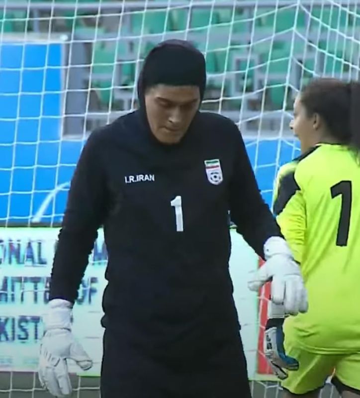 ”رجل أم أنثى“.. الاتحاد الأردني يطالب بالتأكد من جنس حارسة إيران