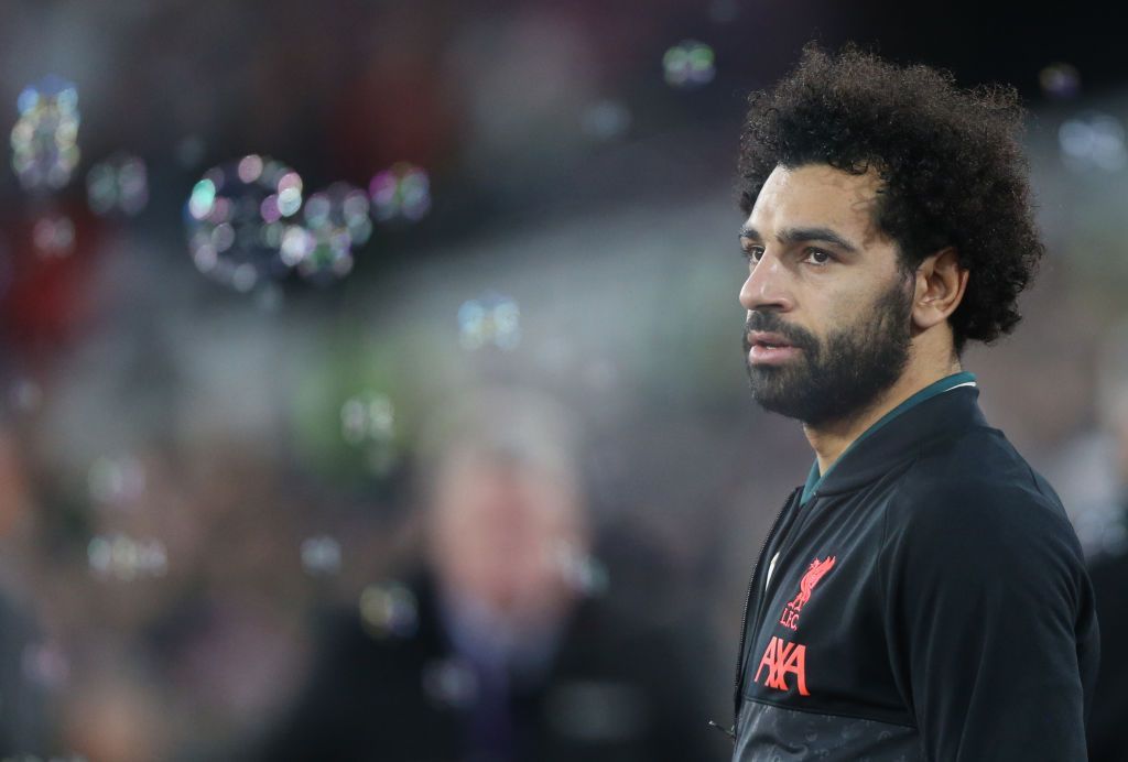 رغبة تشافي تثير الغموض حول مستقبل محمد صلاح