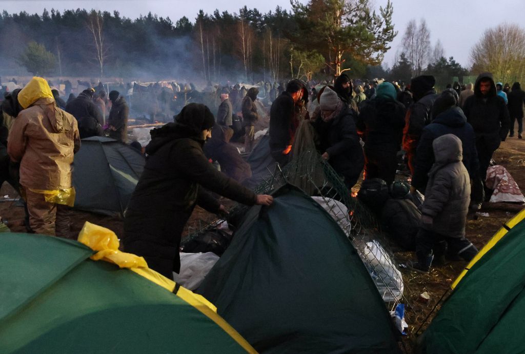 بيلاروسيا تتحدث عن مفاوضات مع الاتحاد الأوروبي بشأن أزمة المهاجرين