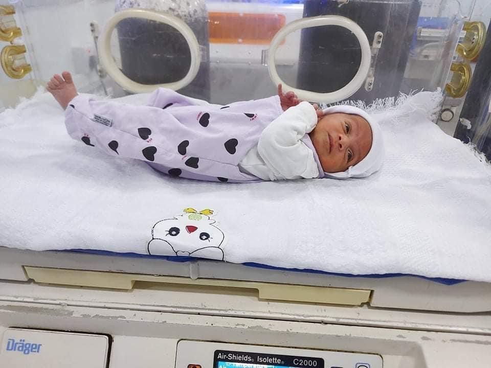 من المصير المجهول في حي شعبي إلى ألمانيا .. قصة طفلة من العراق