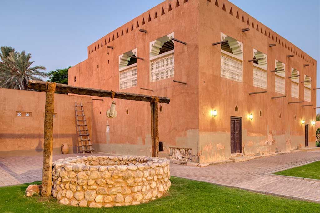 في يوبيلها الذهبي.. تعرف على الإمارات من خلال 50 وجهة يجب أن تزورها 2 في يوبيلها الذهبي.. تعرف على الإمارات من خلال 50 وجهة يجب أن تزورها