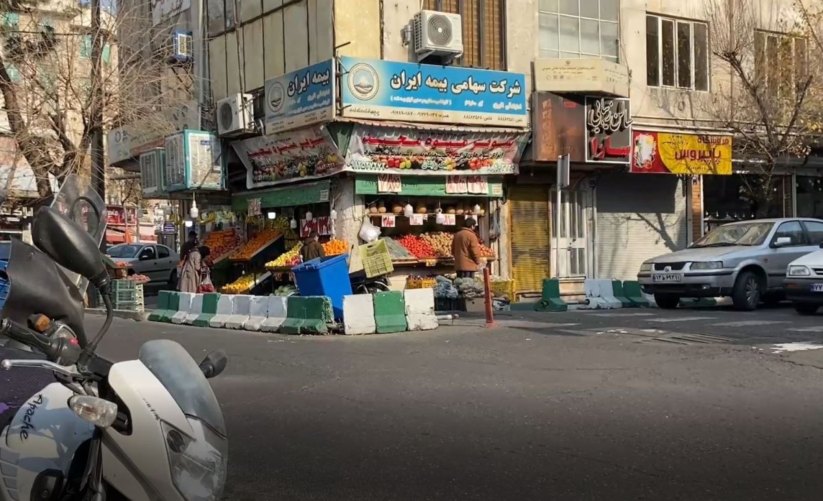 بعد نحو 100 يوم لإبراهيم رئيسي في السلطة.. إيرانيون: الأوضاع تزداد سوءا ولا نشعر بتأثير ملموس