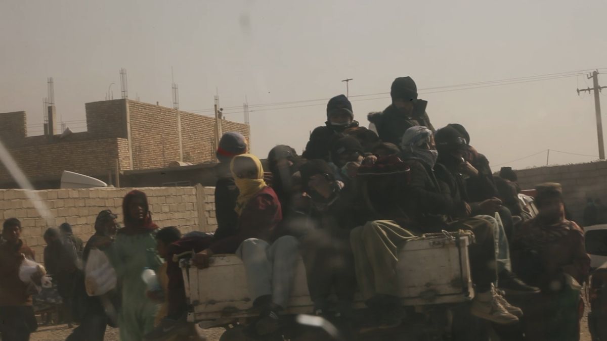 الهروب من طالبان.. رحلة الخوف من القتل أو الترحيل