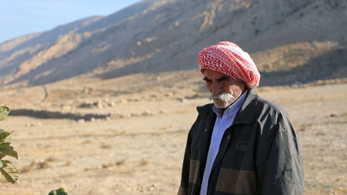 قرية طيرف.. من الظلمات إلى النور