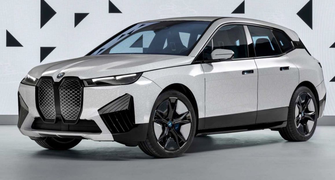 السيارة الحرباء "بي أم دبليو أي أكس فلو" تُغيّر لونها بلمسة زر واحدة.. كيف؟ 4 السيارة الحرباء "بي أم دبليو أي أكس فلو" تُغيّر لونها بلمسة زر واحدة.. كيف؟