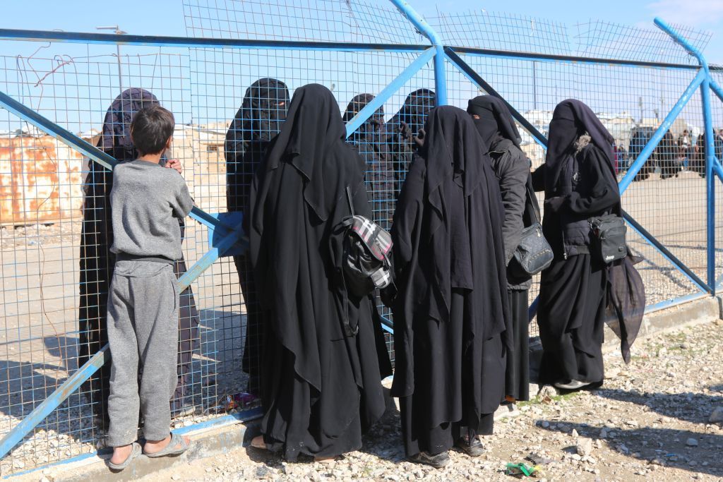 مغادرون من مخيم الهول: نبحث عن حياة جديدة بعيدا عن تنظيم داعش 9 مغادرون من مخيم الهول: نبحث عن حياة جديدة بعيدا عن تنظيم داعش