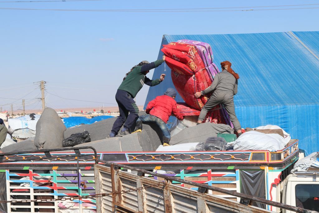 مغادرون من مخيم الهول: نبحث عن حياة جديدة بعيدا عن تنظيم داعش 1 مغادرون من مخيم الهول: نبحث عن حياة جديدة بعيدا عن تنظيم داعش