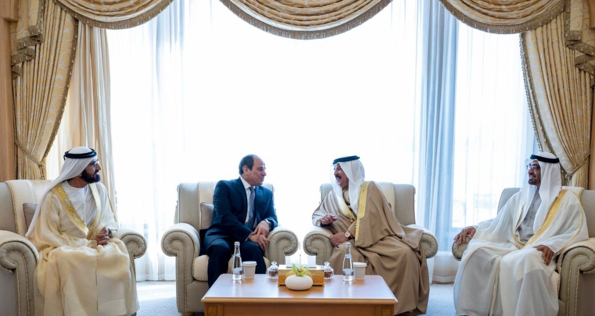 قمة في أبوظبي تجمع قادة الإمارات ومصر والبحرين.