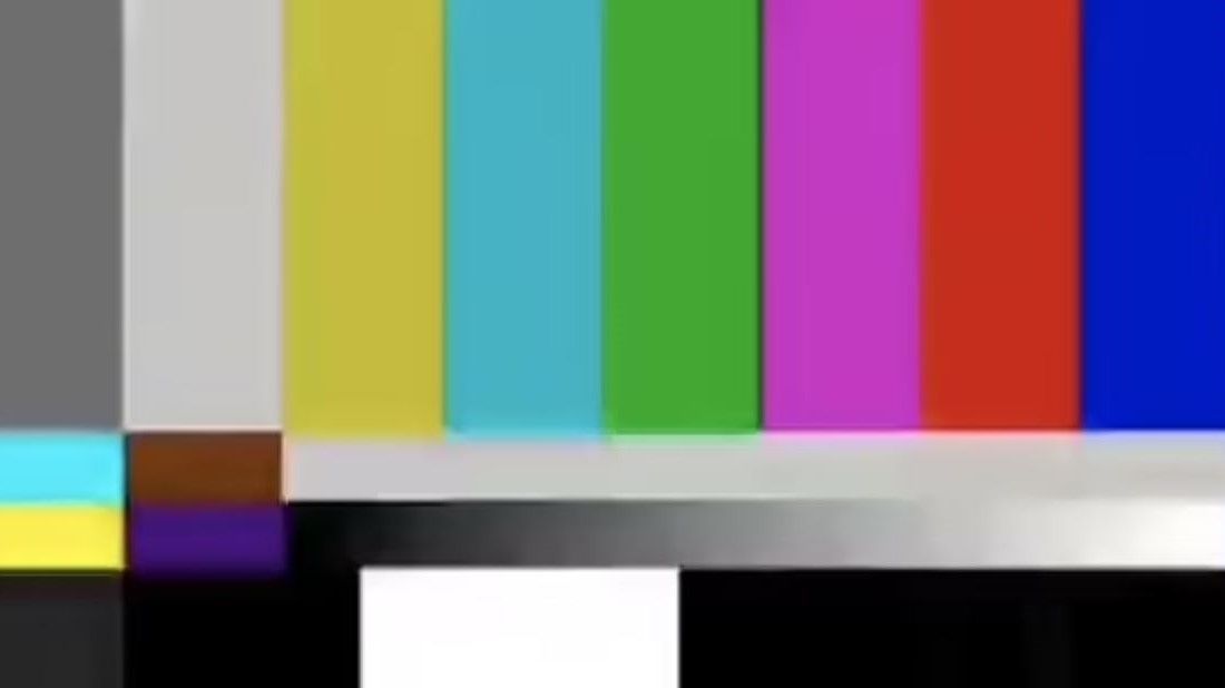 اختراق قنوات الإذاعة والتلفزيون الإيرانية الرسمية ونشر لقطات منددة بالمرشد الأعلى