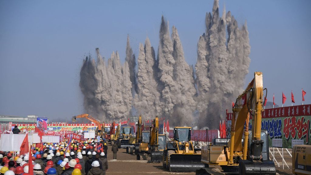 في ظل الأزمة الاقتصادية.. زعيم كوريا الشمالية يضع حجر الأساس لمشروع سكني