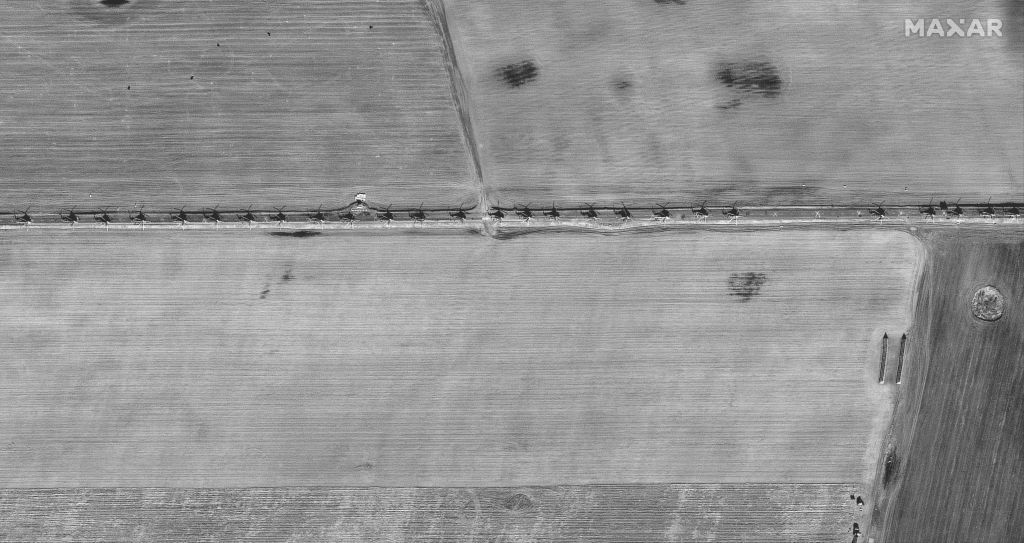 صور فضائية تكشف عمليات الانتشار الضخمة على حدود بيلاروسيا