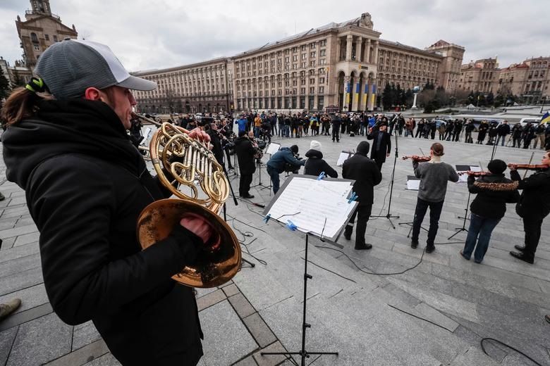 الموسيقى بمثابة تحدٍ مع تقدم القوات الروسية في أوكرانيا