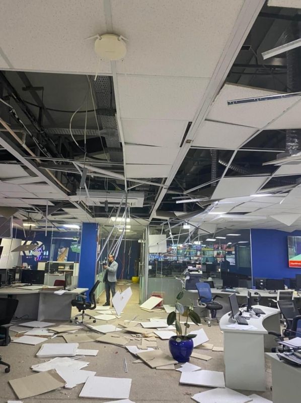 بالصور.. الهجمات الصاروخية على أربيل تلحق أضرارا كبيرة بقناة "k24"