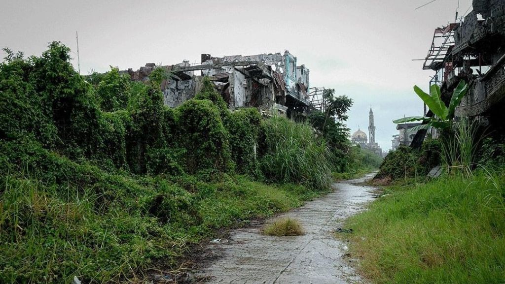 مواجهة التنظيمات الإرهابية في جنوب الفلبين