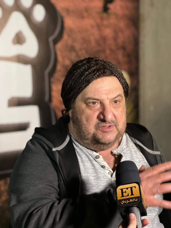 بالصور.. بيومي فؤاد وخالد الصاوي يحتفلان ببدء تصوير فيلم «مغامرات كوكو» 3 بالصور.. بيومي فؤاد وخالد الصاوي يحتفلان ببدء تصوير فيلم «مغامرات كوكو»