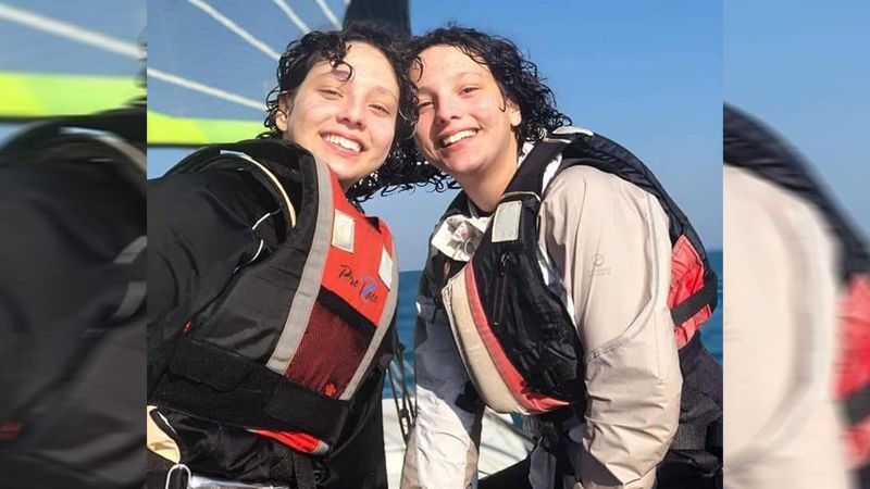 التوأم التونسي سارة وآية قزقز. 