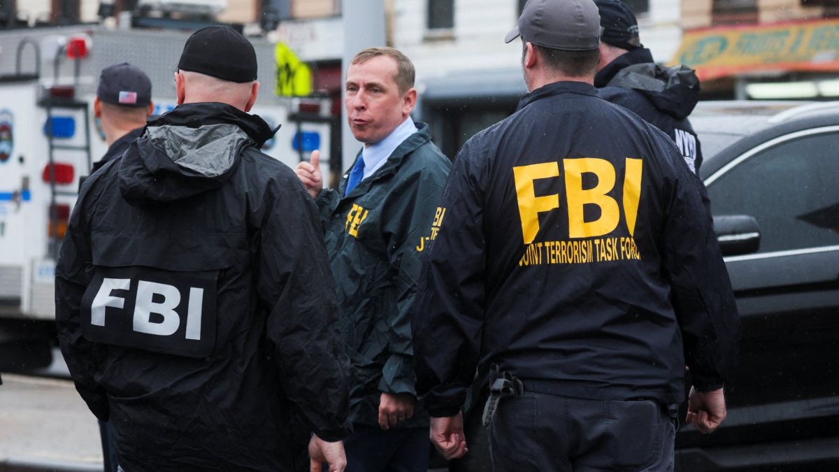 16 مصابا على الأقل في إطلاق النار بمحطة قطارات أنفاق في نيويورك 2 16 مصابا على الأقل في إطلاق النار بمحطة قطارات أنفاق في نيويورك