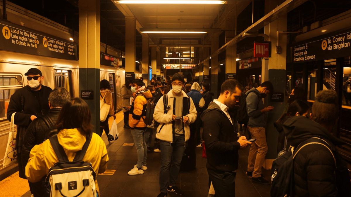 16 مصابا على الأقل في إطلاق النار بمحطة قطارات أنفاق في نيويورك 3 16 مصابا على الأقل في إطلاق النار بمحطة قطارات أنفاق في نيويورك