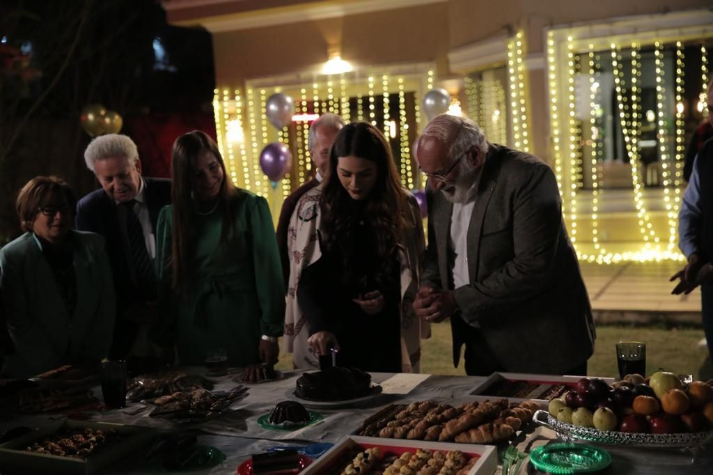 بالصور.. الحلقة 14 من "مكتوب عليا" وظهور أحمد فهمي ضيف شرف