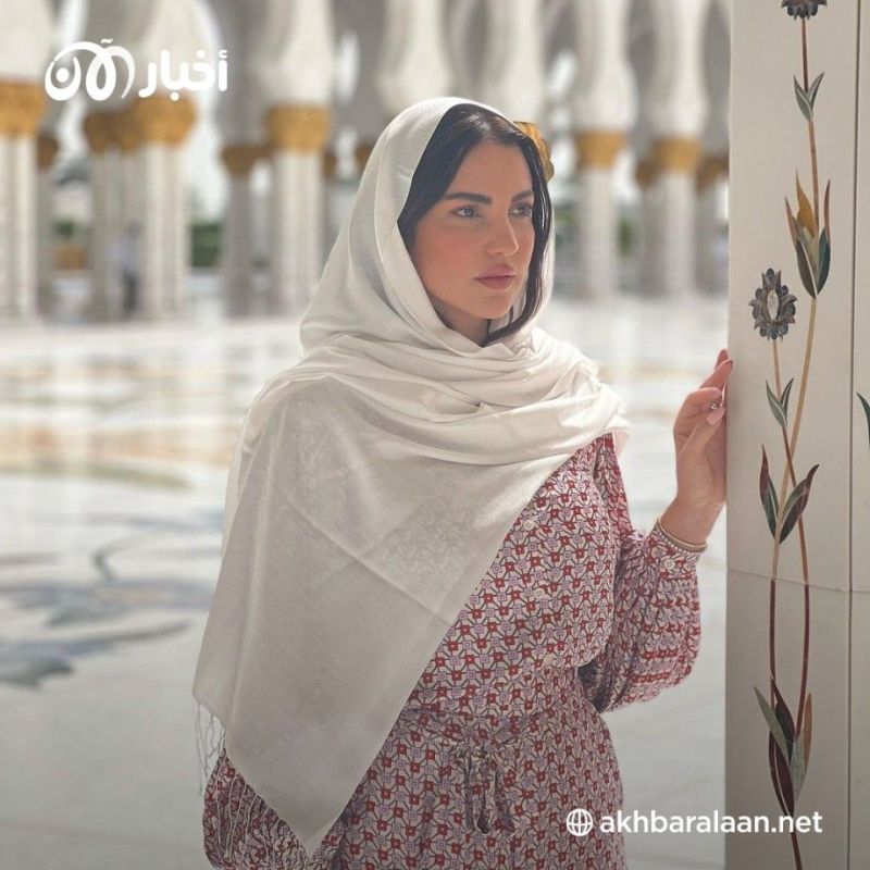 هيفاء وهبي ترتدي العباءة والفنانة درة بالحجاب.. تعرف على أخر إطلالات المشاهير في رمضان