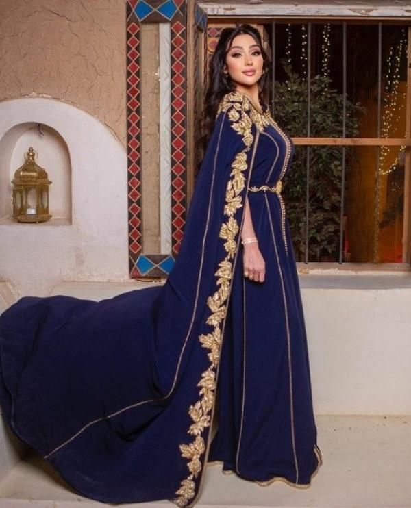 صور.. نجمات عرب يظهرن جمال القفطان في رمضان