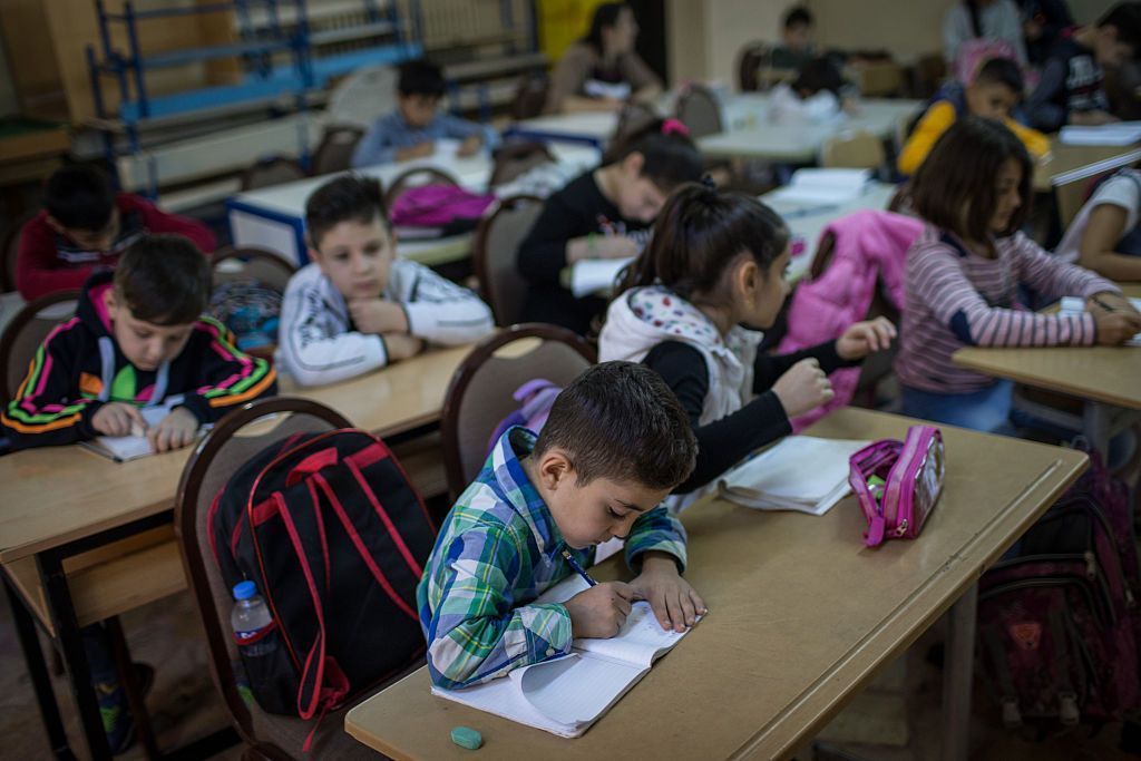 طوعيّا.. مليون لاجئ سوري في تركيا سيعودون إلى بلادهم