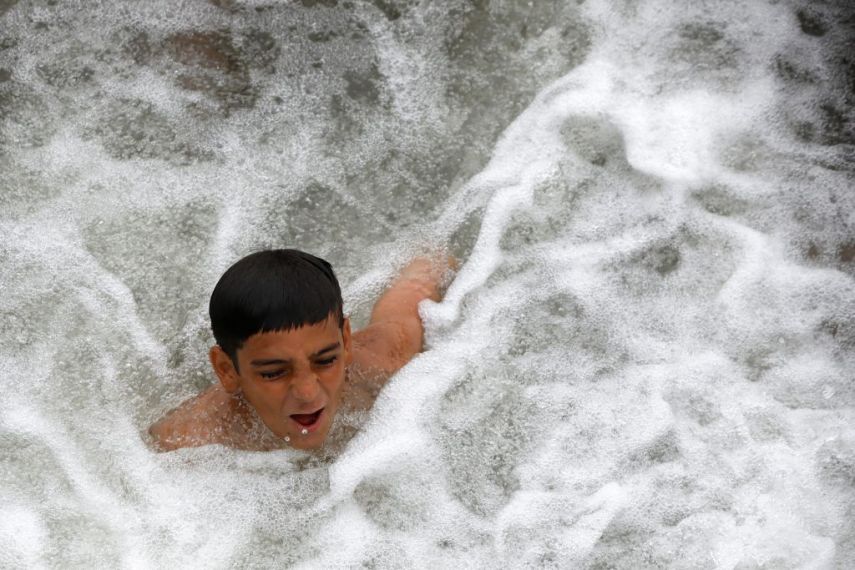 بسبب أزمة المناخ.. "سنة بلا ربيع" في كراتشي الباكستانية 1 بسبب أزمة المناخ.. "سنة بلا ربيع" في كراتشي الباكستانية