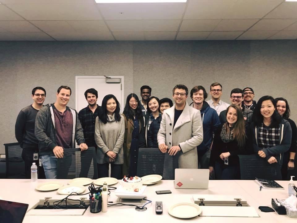 من المصري الذي ترك العمل في فيسبوك وغوغل ليصبح "حانوتي"؟