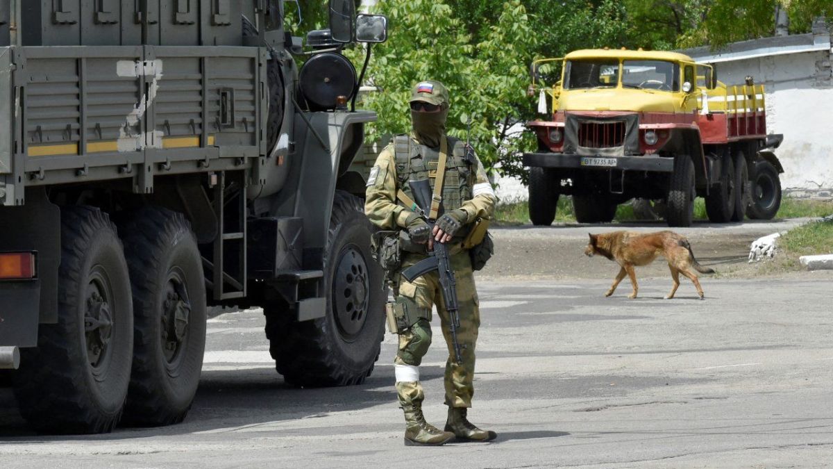أجور مالية تترواح بين 1000 و1500 دولار للشهر.. روسيا تجند أكثر من 500 سوري للقتال في أوكرانيا