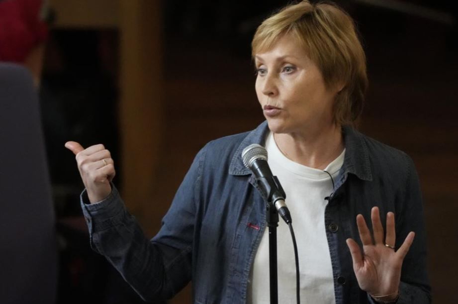 تخلوا عن بوتين.. موجة استقالات لشخصيات روسية بارزة بسبب غزو أوكرانيا