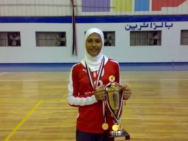 من المصرية بنت السيدة زينب أحسن لاعبة في فرنسا.. وكيف تألقت في كرة اليد والقدم معاً؟