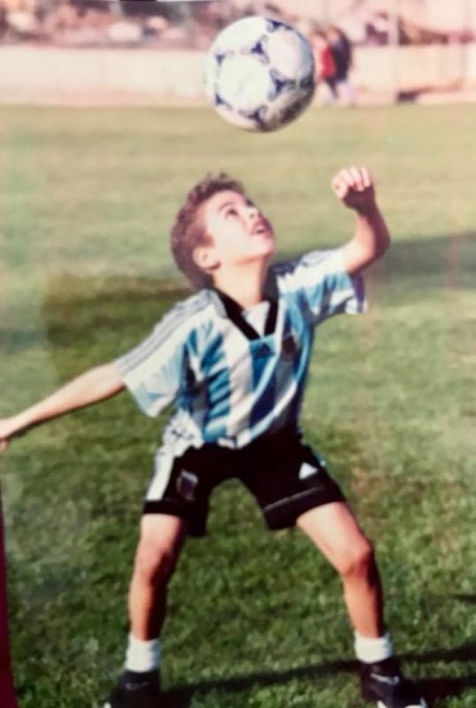 من هو الشاب المصري صاحب حساب "أبو يافطة" الشهير؟