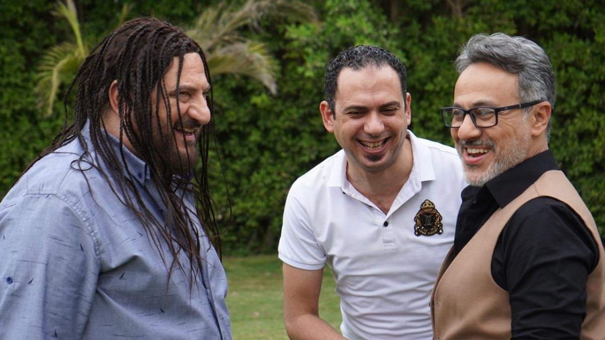 بالصور.. بيومي فؤاد ينتهي من تصوير مشاهد ديكور منزله في "مغامرات كوكو" 1 بالصور.. بيومي فؤاد ينتهي من تصوير مشاهد ديكور منزله في "مغامرات كوكو"