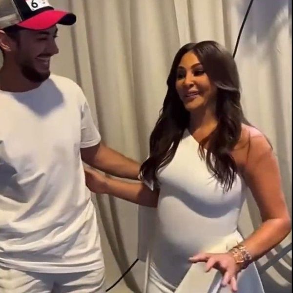 أحدث ظهور للفنانة إليسا برفقة سعد لمجرد يثير الجدل.. ما القصة؟ 1 أحدث ظهور للفنانة إليسا برفقة سعد لمجرد يثير الجدل.. ما القصة؟